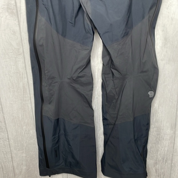 Mountain Hardware High Exposure Bib.​​ - Picture 7 of 10